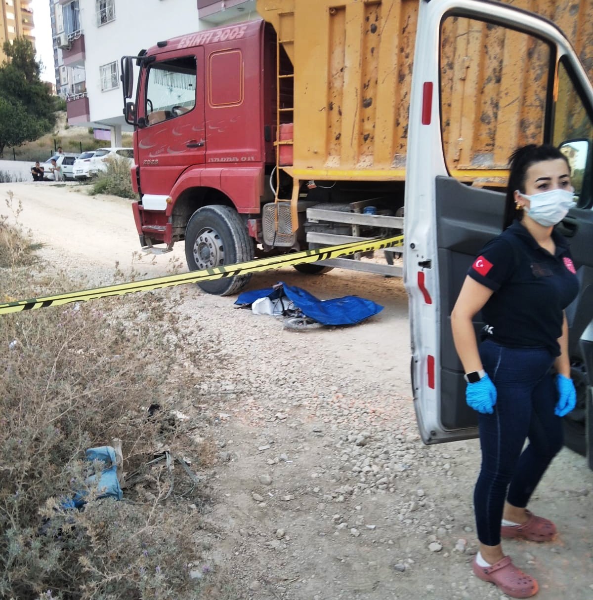  Hafriyat kamyonunun altında kalan çocuk hayatını kaybetti 