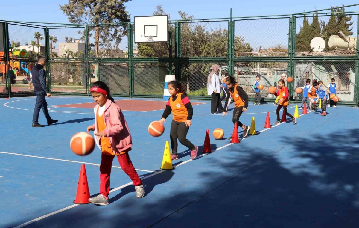 Akdeniz’de yaz spor okulları kursları başlıyor
