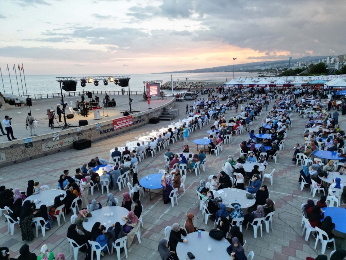 Mevlid-i Nebi Haftası etkinliklerine 5 bin kişi katıldı
