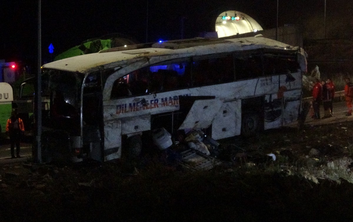 Mersin’deki otobüs kazasında ölen 9’uncu kişinin de kimliği belirlendi
