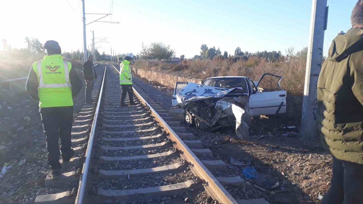 Tarsus’ta tren kazası 
