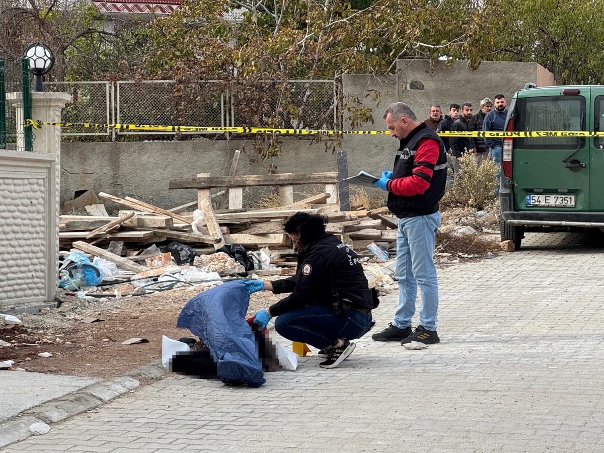 Mersin’de koca va!şeti Eşini yeni aldıkları evin önünde ö!dürdü
