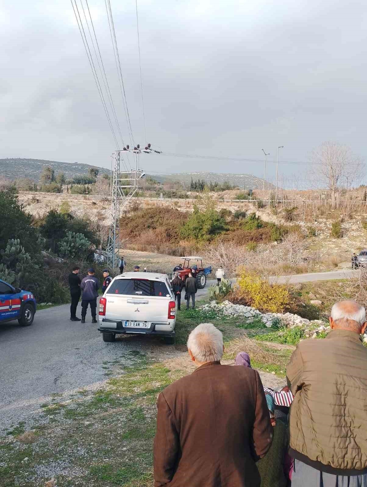 Teksas gibiyiz traktör şoförünü vurdular  
