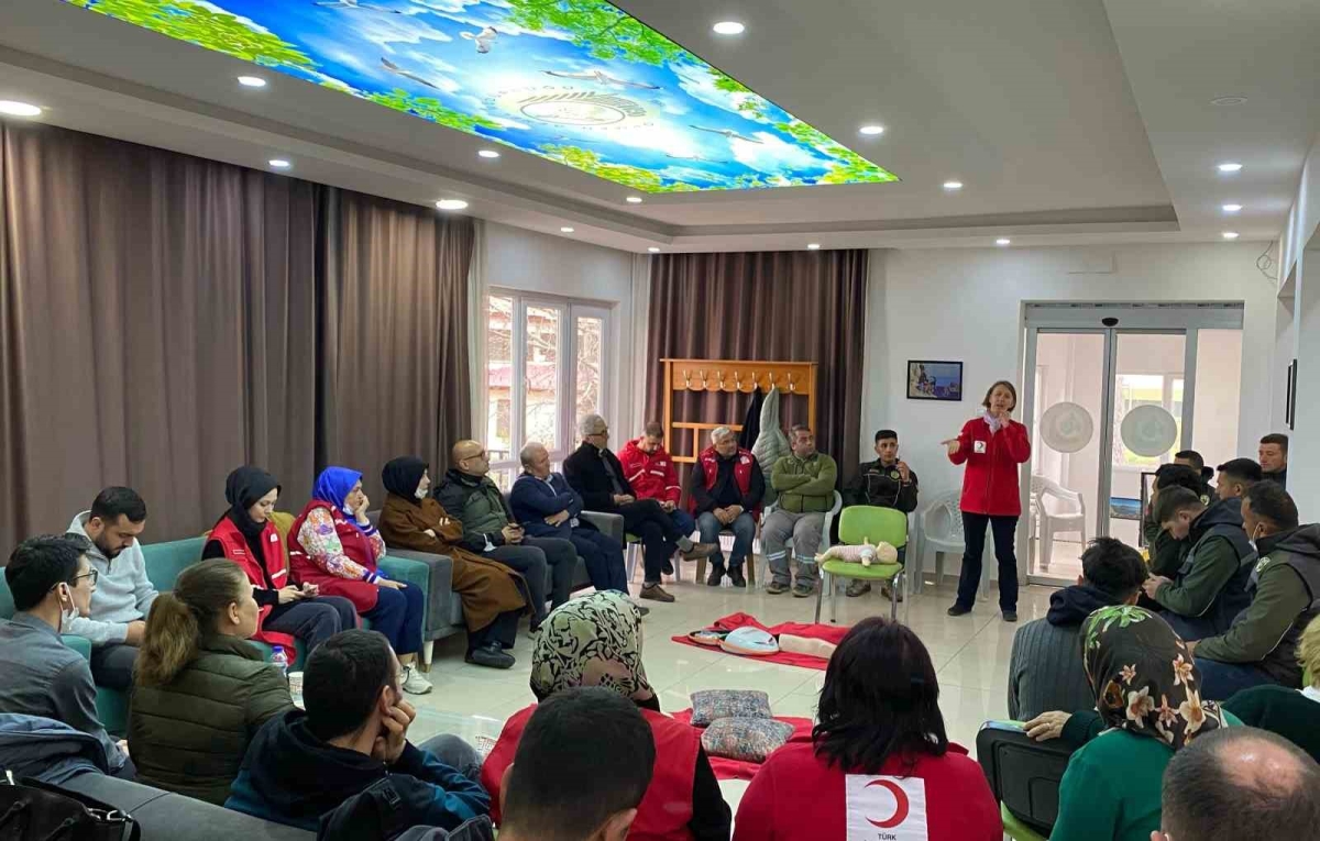 Mersin Orman Bölge Müdürlüğünde personele yönelik eğitimler sürüyor
