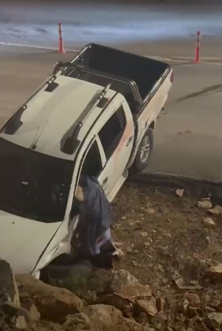 Tünel çıkışı feci kaza  Kamyonet sürücüsü hayatını kaybetti
