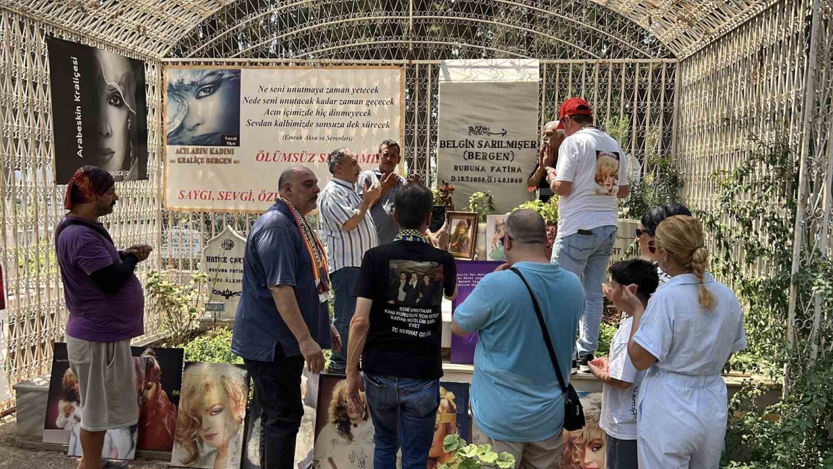 Şarkıcı Bergen, ölüm yıl dönümünde mezarı başında anıldı