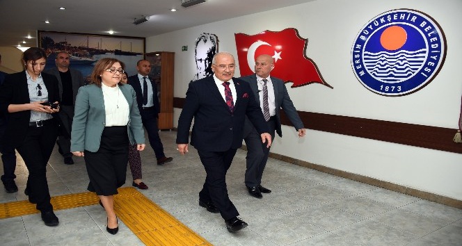Fatma Şahin, Başkan Kocamaz’ı ziyaret etti