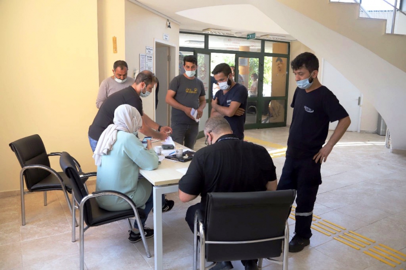 Mobil aşı ekipleri Mersin’de hizmet vermeye başladı 