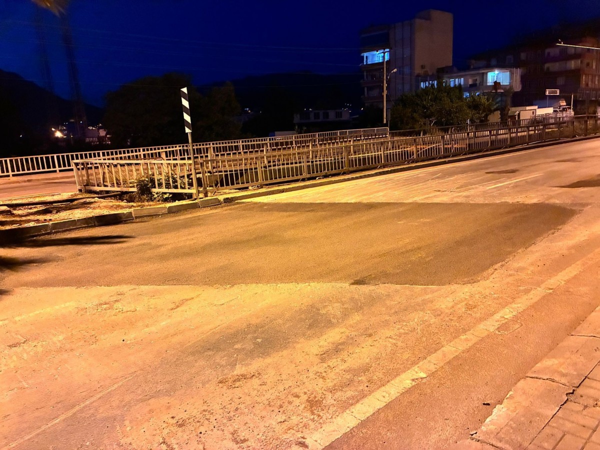 D-400 karayolundaki hasar onarıldı, yol trafiğe açıldı