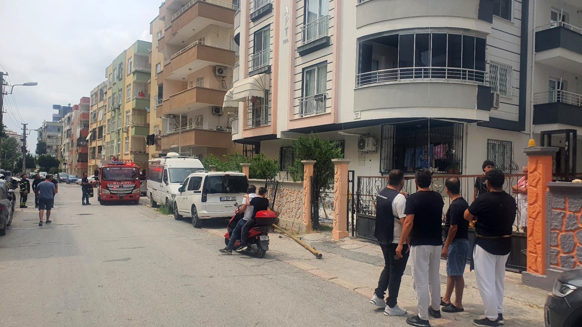 Tarsus’ta halat koptu, 2 işçi yaralandı

